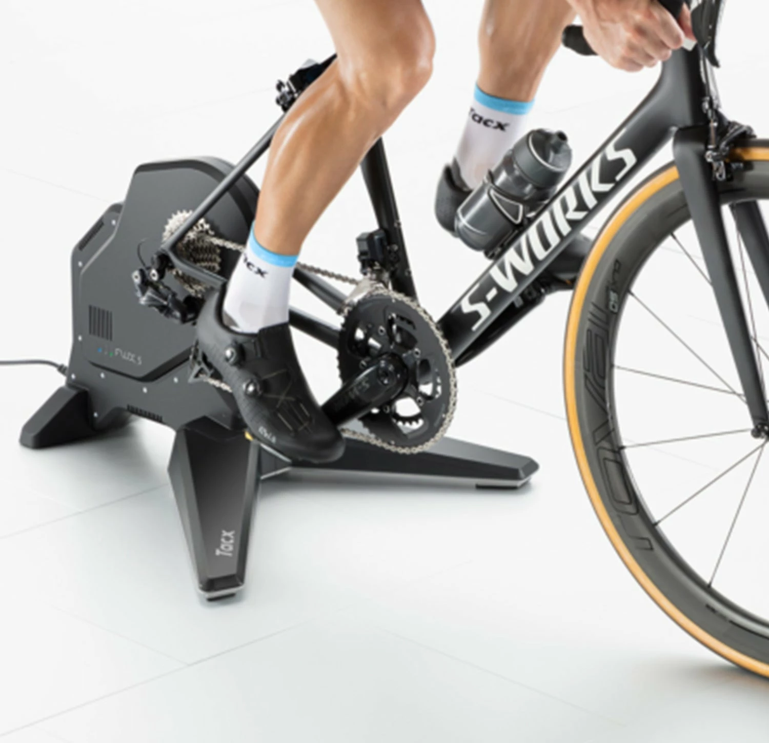 Garmin Tacx FLUX S Smart Indoor Bike Trainer - Image 7
