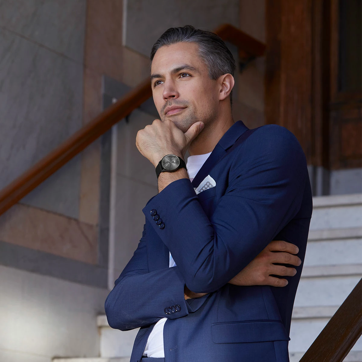 Garmin Vivomove Trend Hybrid Fitness Smartwatch - Image 3